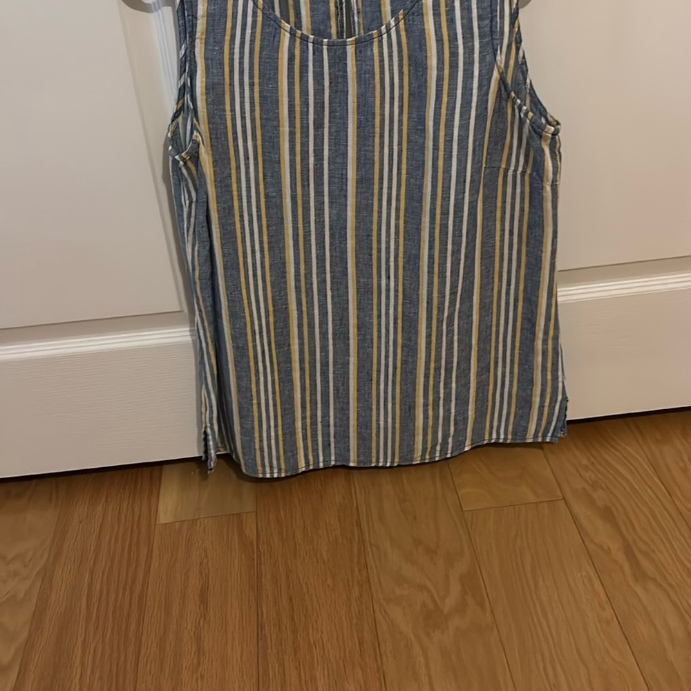 EllenTracy Blue Yellow Sleeveless Top